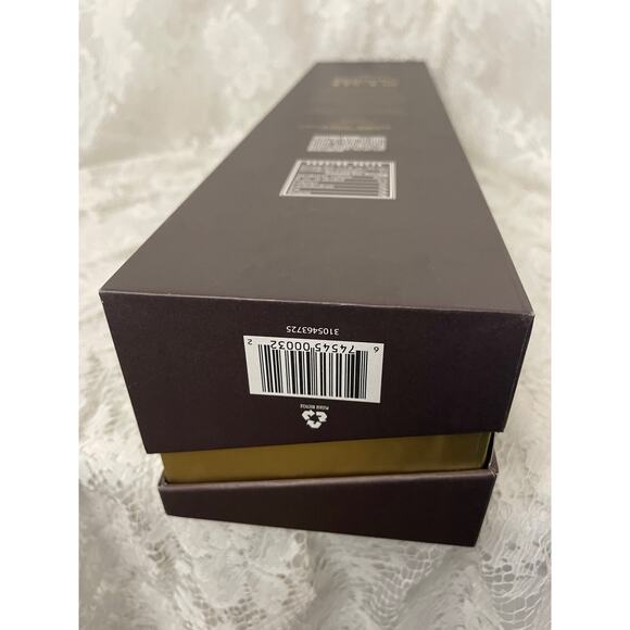 Empty Don Julio 1942 Tequila local Anejo Bottle 750ml with Box & Top (Empty) - Picture 7 of 12